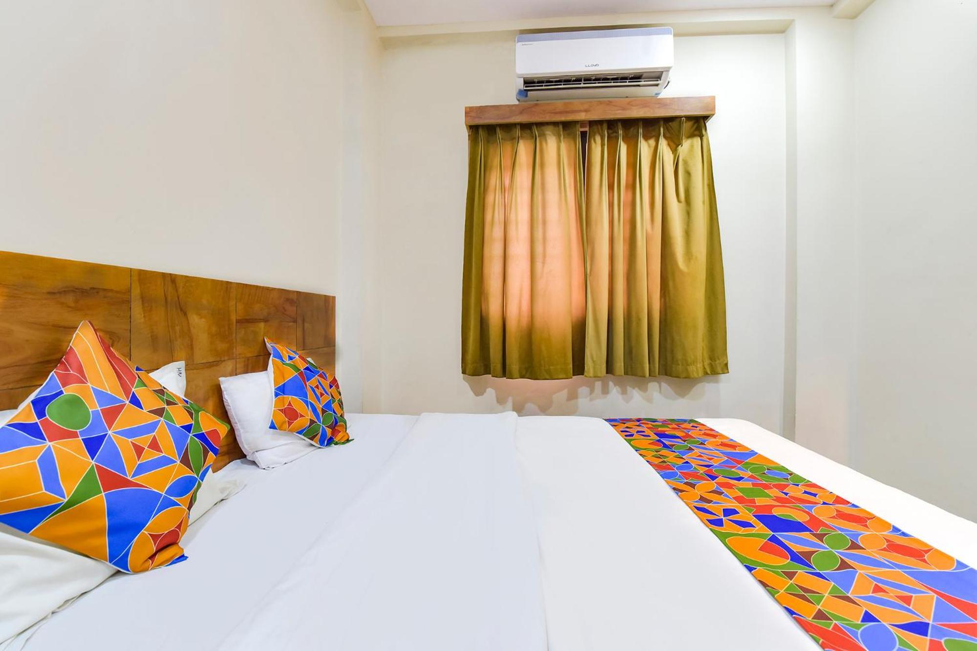 Fabexpress Nishesh Tower Otel Ujjain Dış mekan fotoğraf