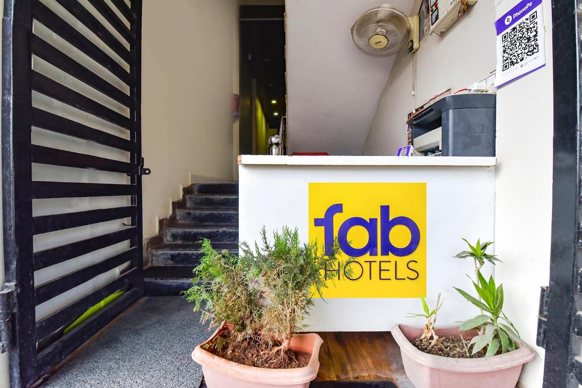 Fabexpress Nishesh Tower Otel Ujjain Dış mekan fotoğraf
