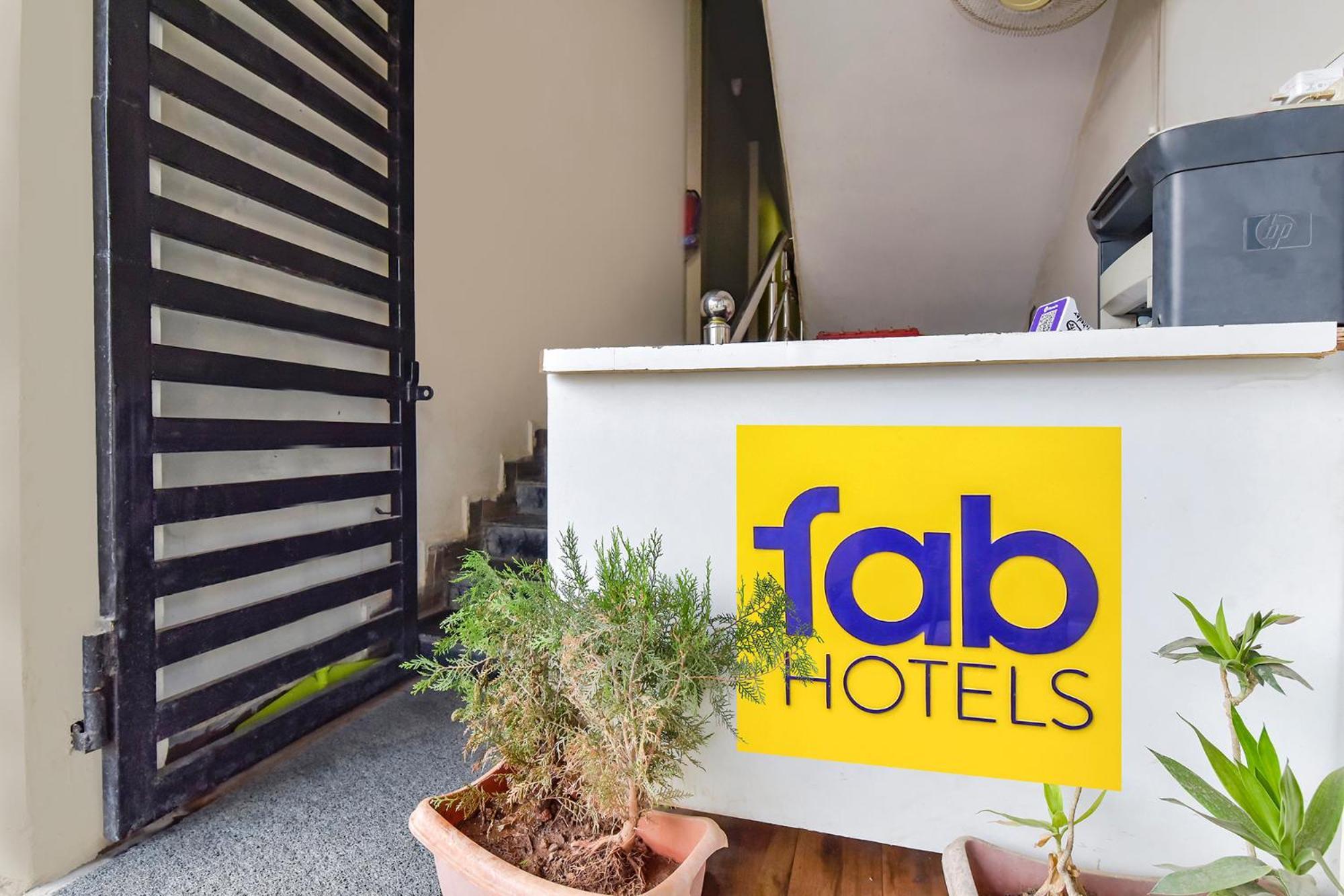 Fabexpress Nishesh Tower Otel Ujjain Dış mekan fotoğraf