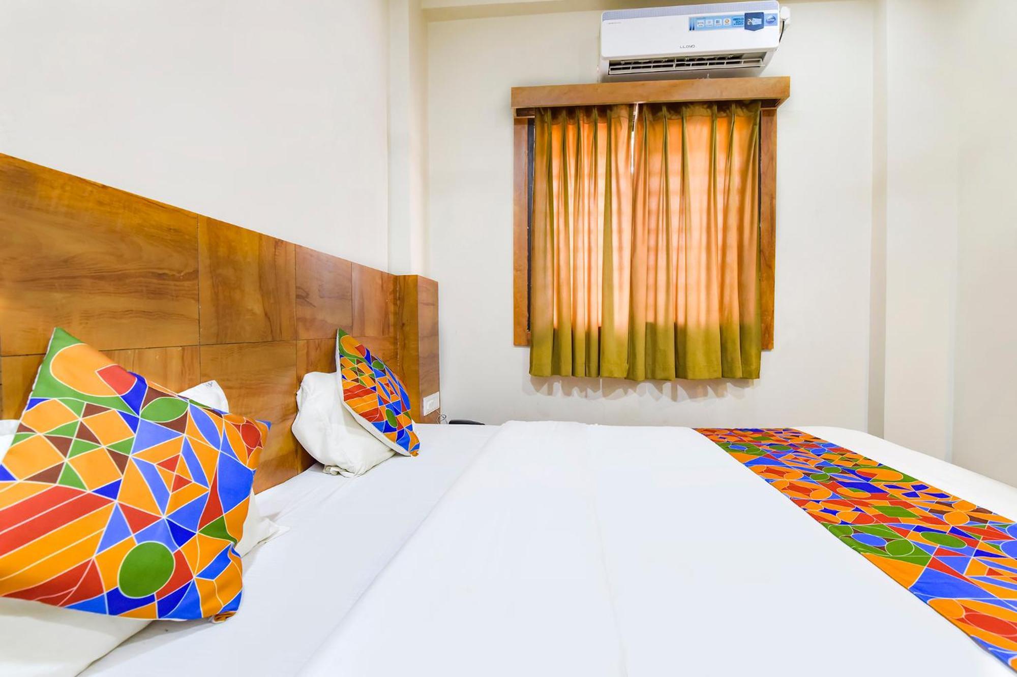 Fabexpress Nishesh Tower Otel Ujjain Dış mekan fotoğraf
