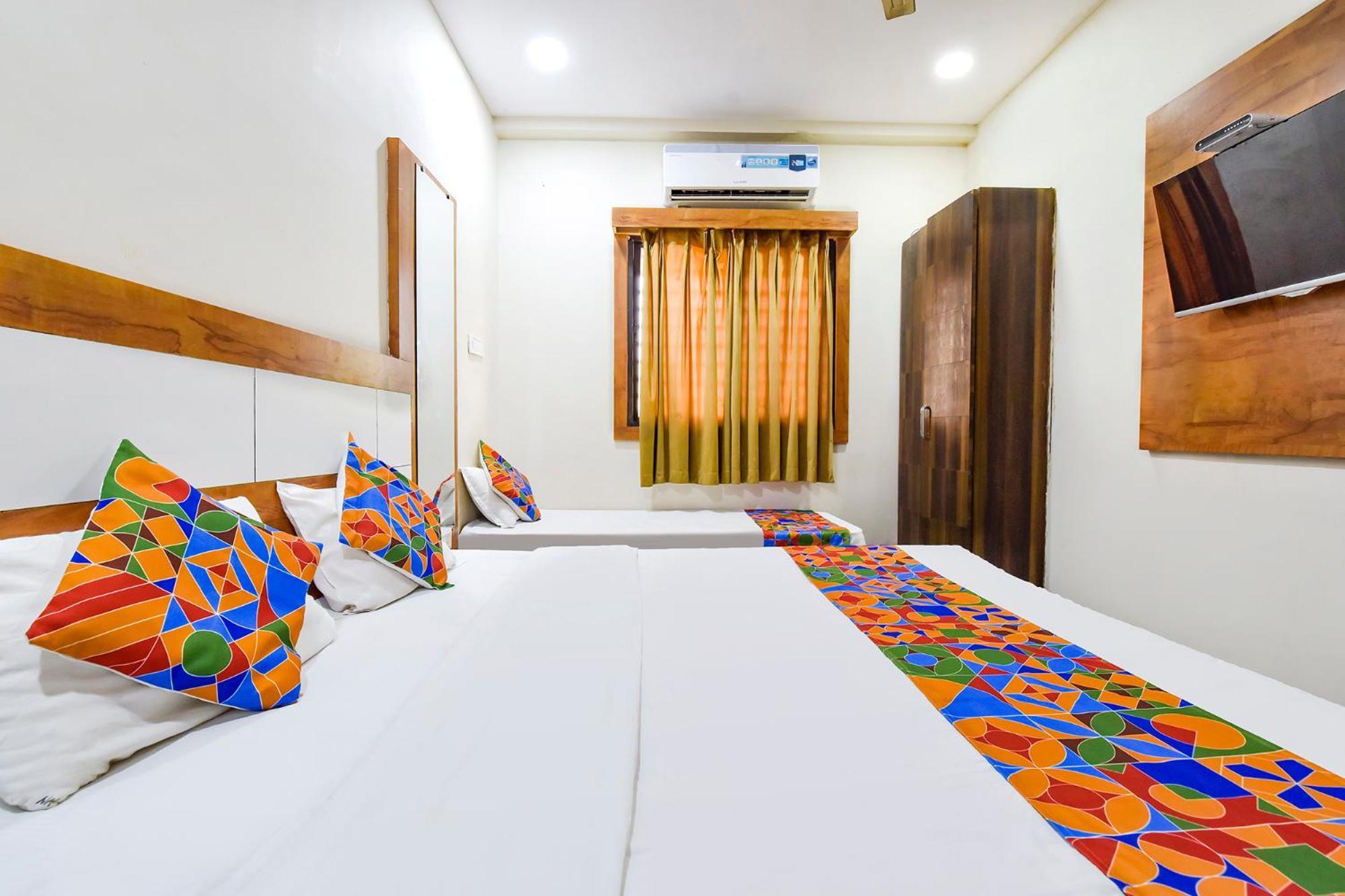 Fabexpress Nishesh Tower Otel Ujjain Dış mekan fotoğraf